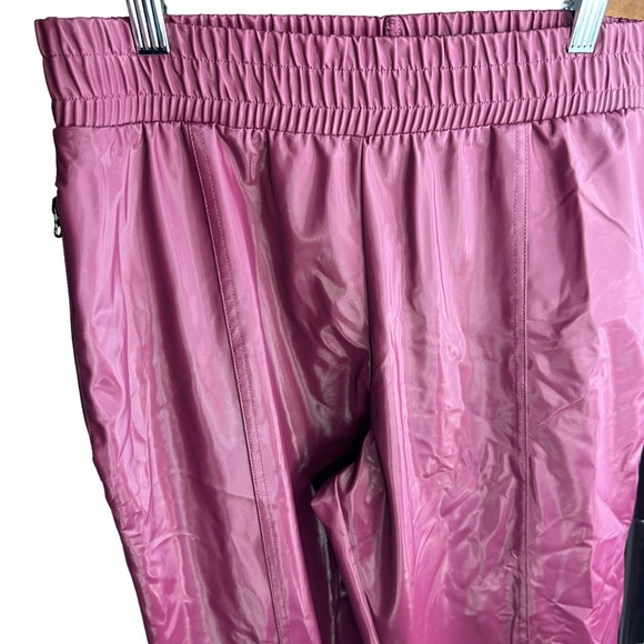Victoria’s Secret Sport Joggers Vinyl Shiny Faux Leather Maroon XS Extra Small - Picture 8 of 11